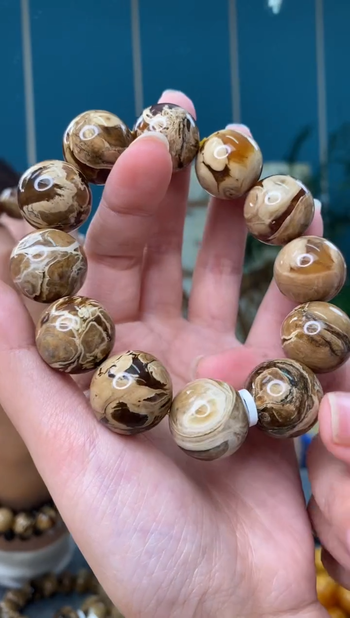 【闪购商品】琥珀裸石未镶嵌1/13多样性发其一48