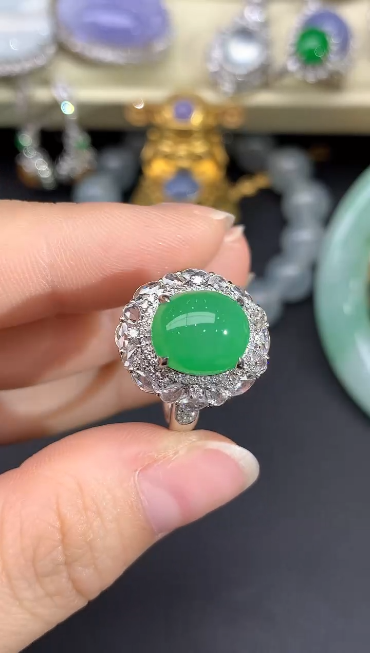 18K金镶嵌戒指翡翠350-雪姐翡翠天天见