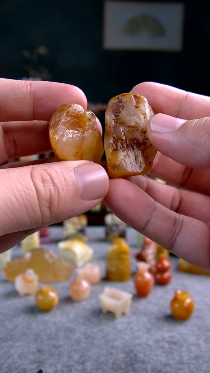 【闪购商品】老挝石北部田黄乌鸦皮原石两方1.7*2.9*3