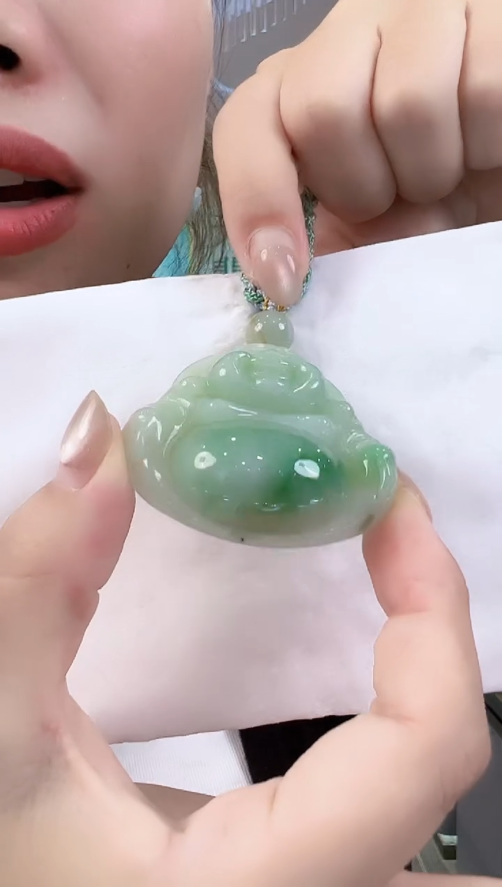 翡翠未镶嵌吊坠(不含链)孤品翡翠A货满绿佛吊坠