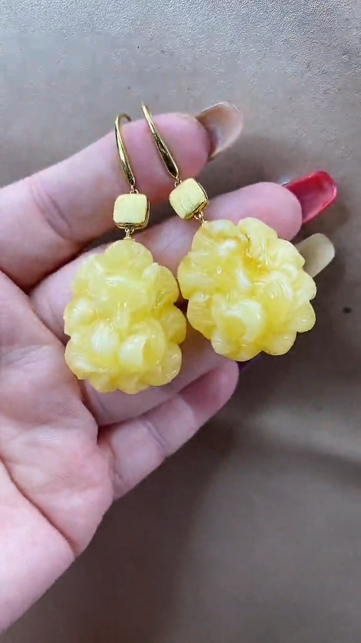 未镶嵌颈饰琥珀耳环