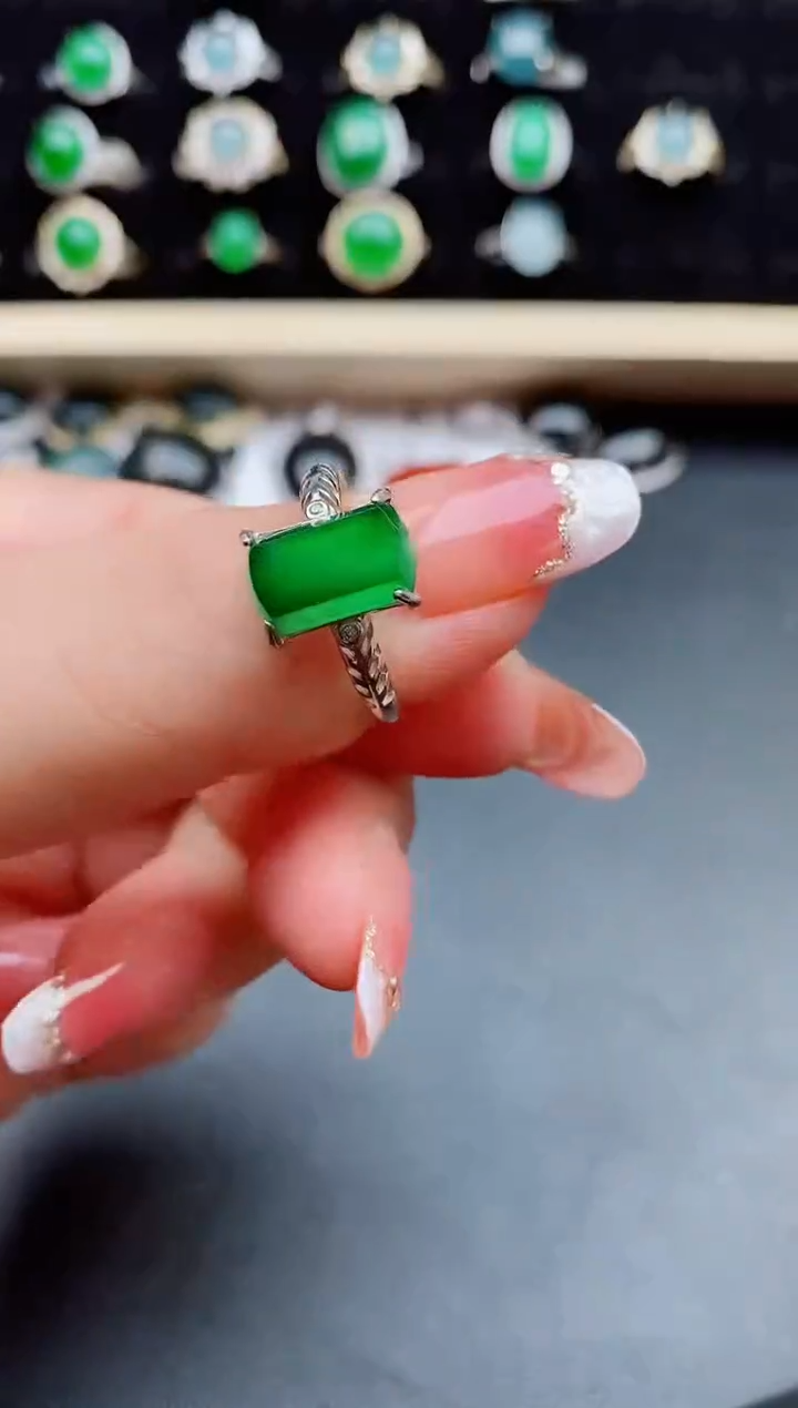 【闪购商品】翡翠戒指银S925镶嵌508080