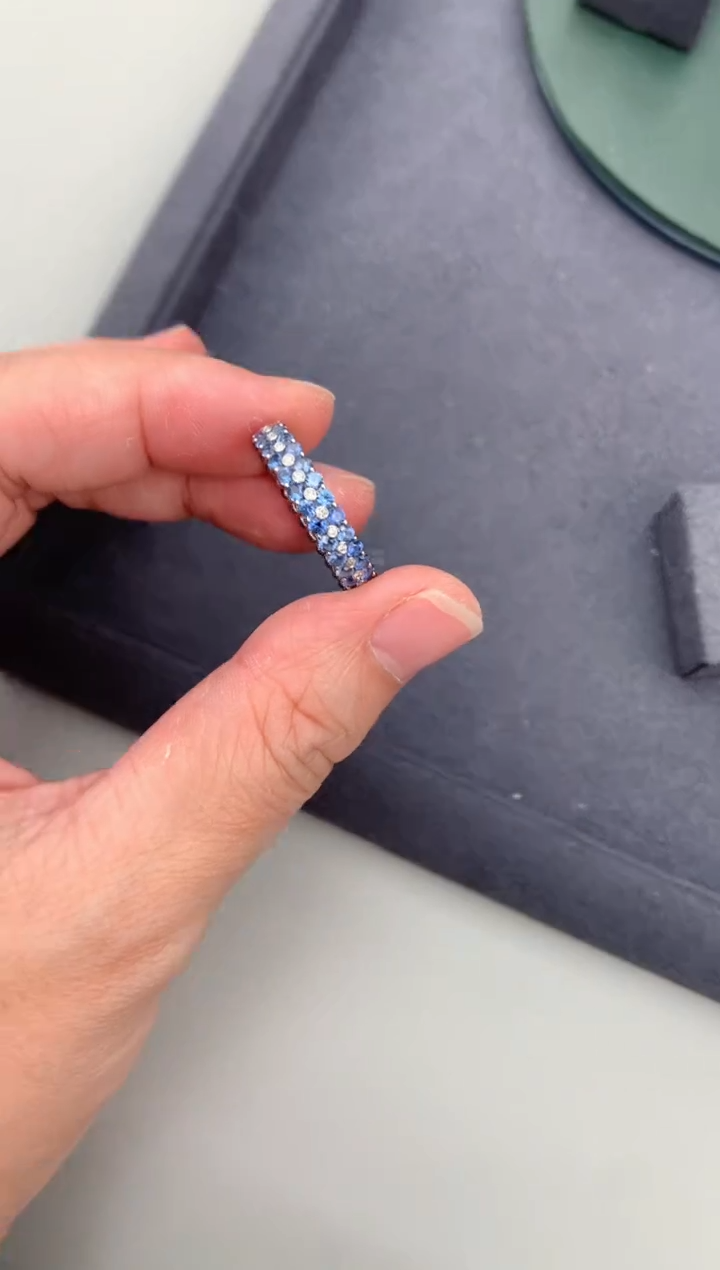 【闪购商品】蓝宝石戒指18K金镶嵌2.5ct矢车菊戒指