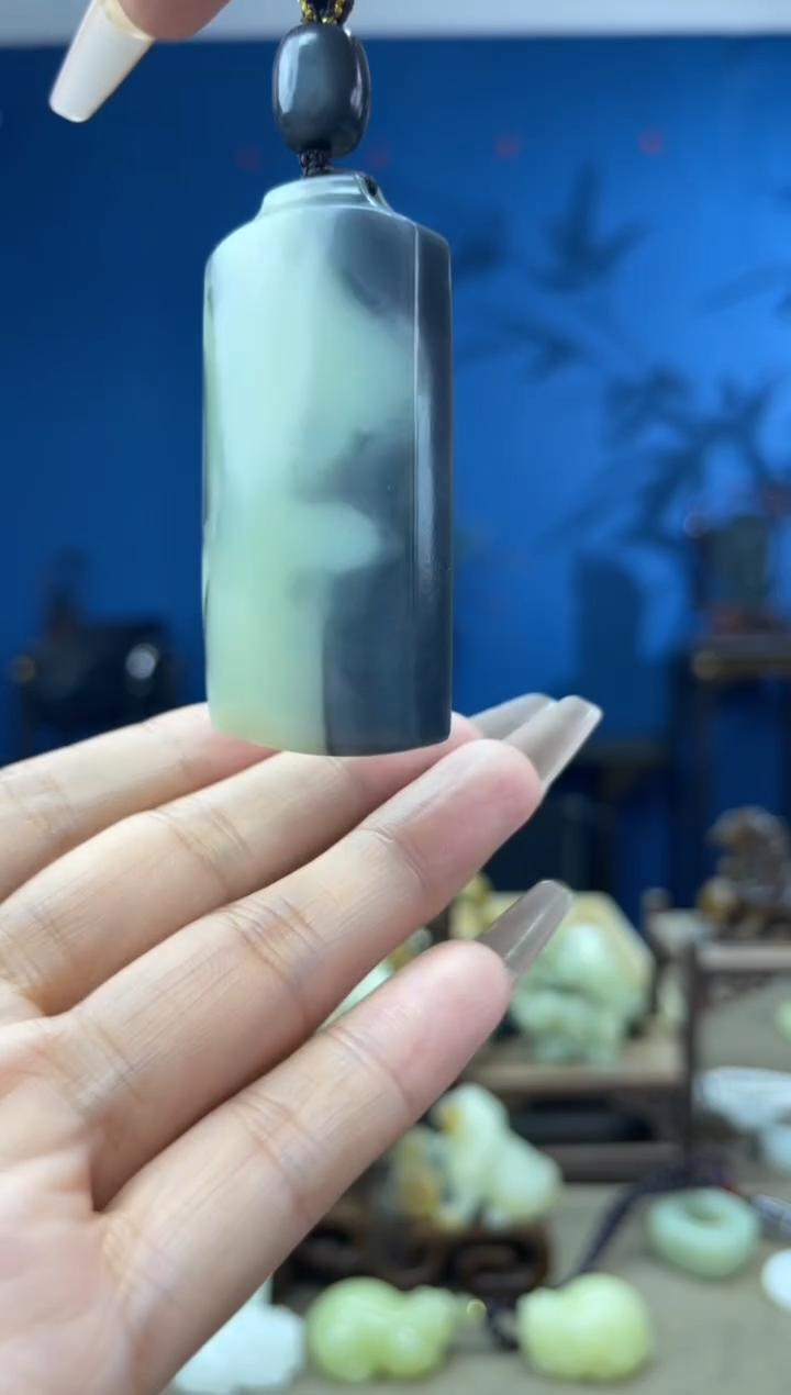 和田玉未镶嵌颈饰1