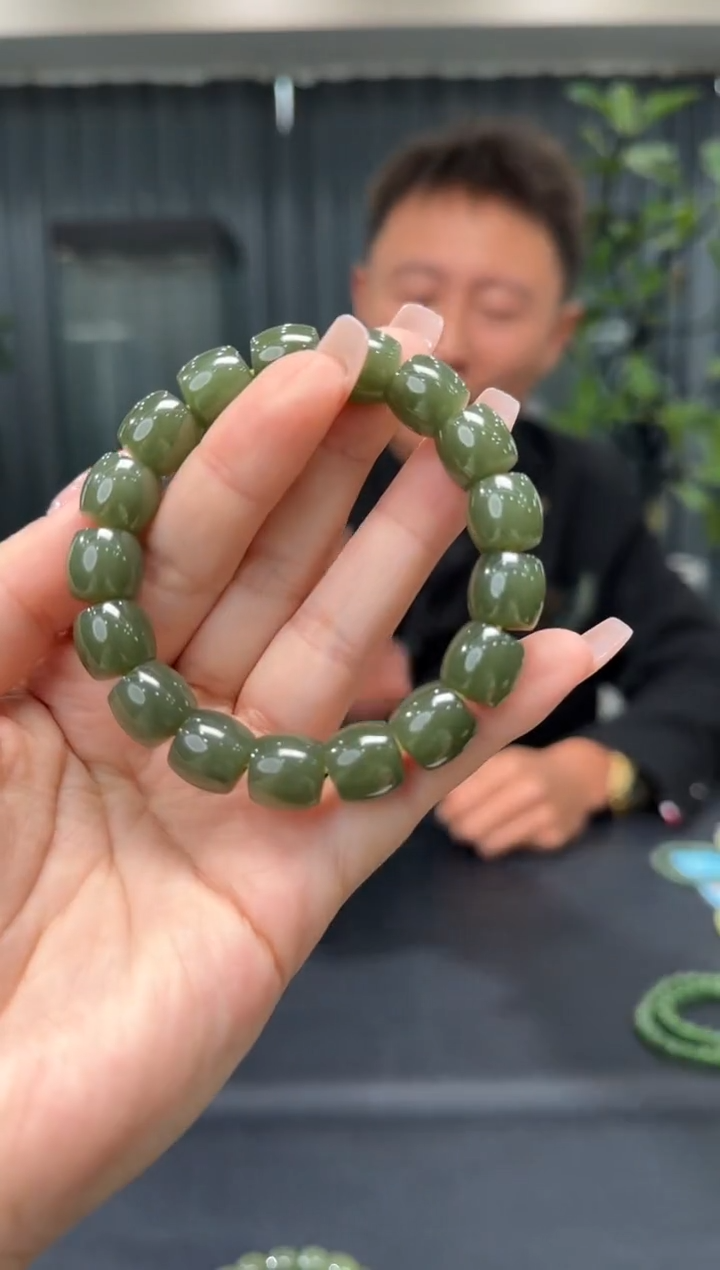 颈饰未镶嵌和田玉14