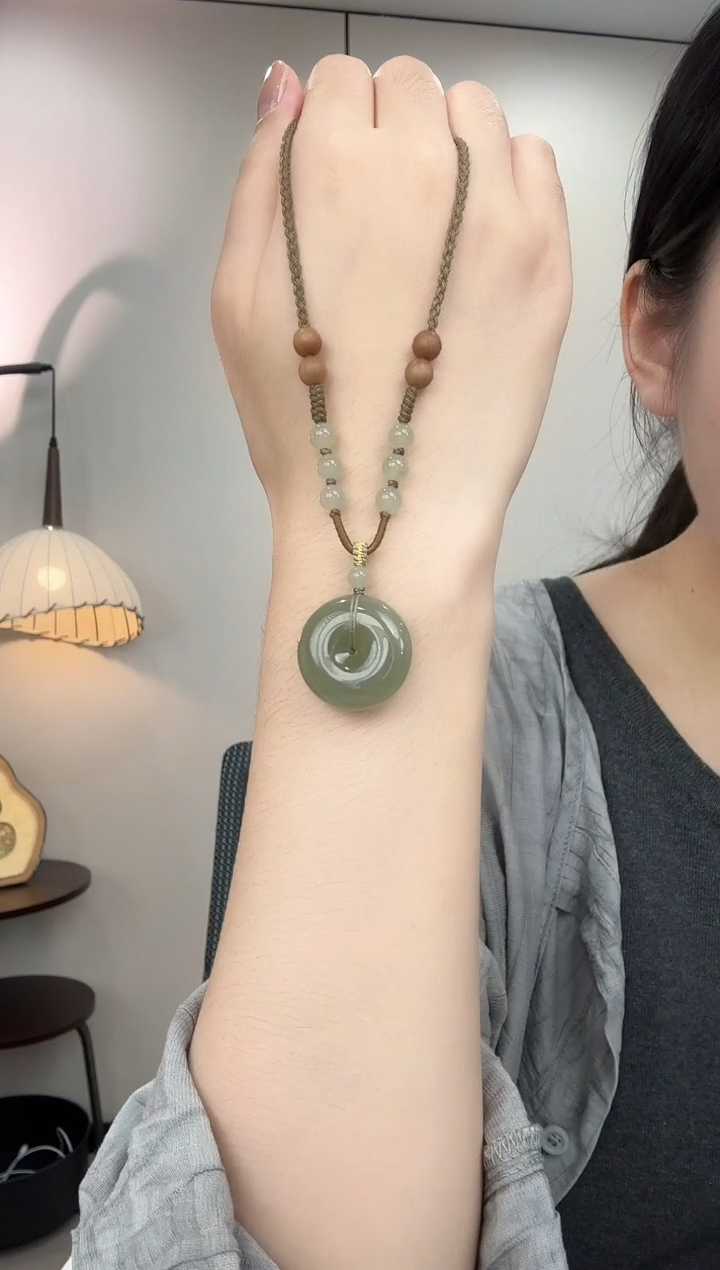 吊坠(赠链)未镶嵌和田玉25mm高冰湖水绿厚装平安扣