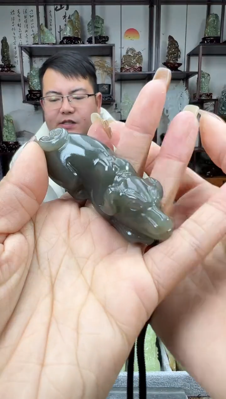 未镶嵌和田玉把件1