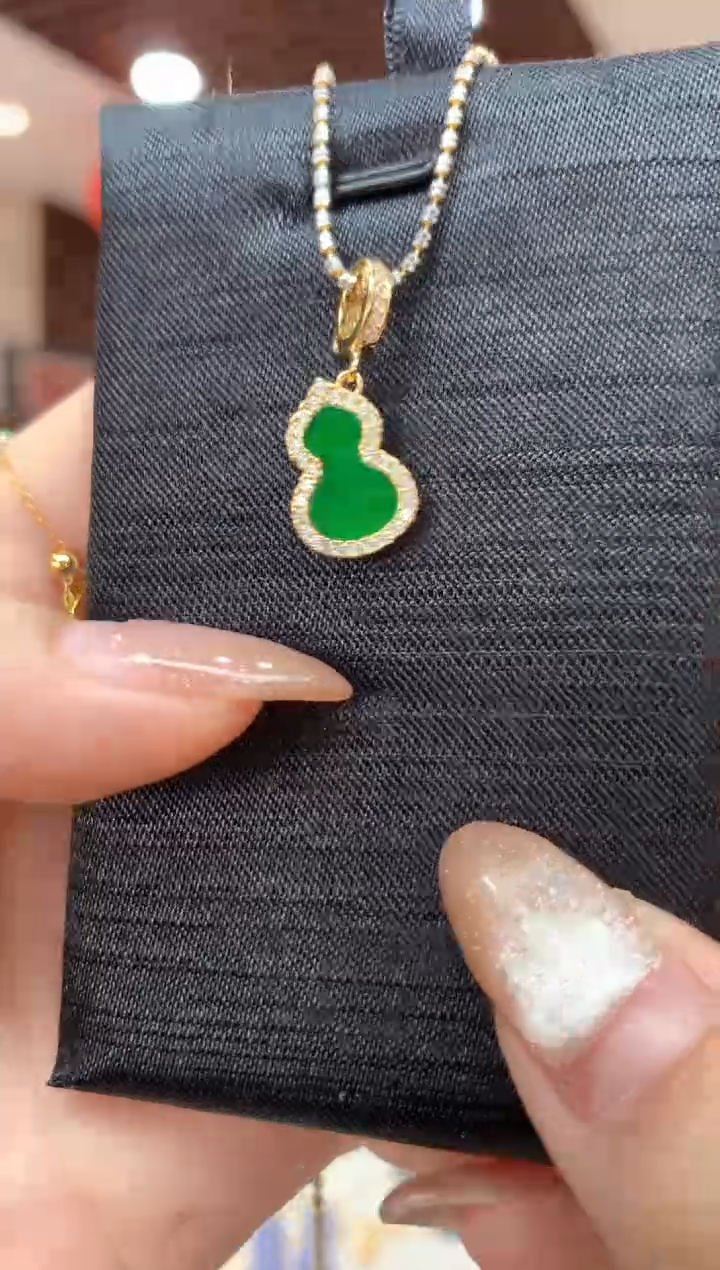 吊坠(不含链)未镶嵌翡翠葫芦