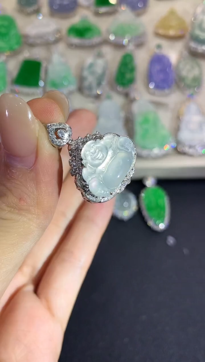 【闪购商品】翡翠吊坠(不含链)18K金镶嵌q46      