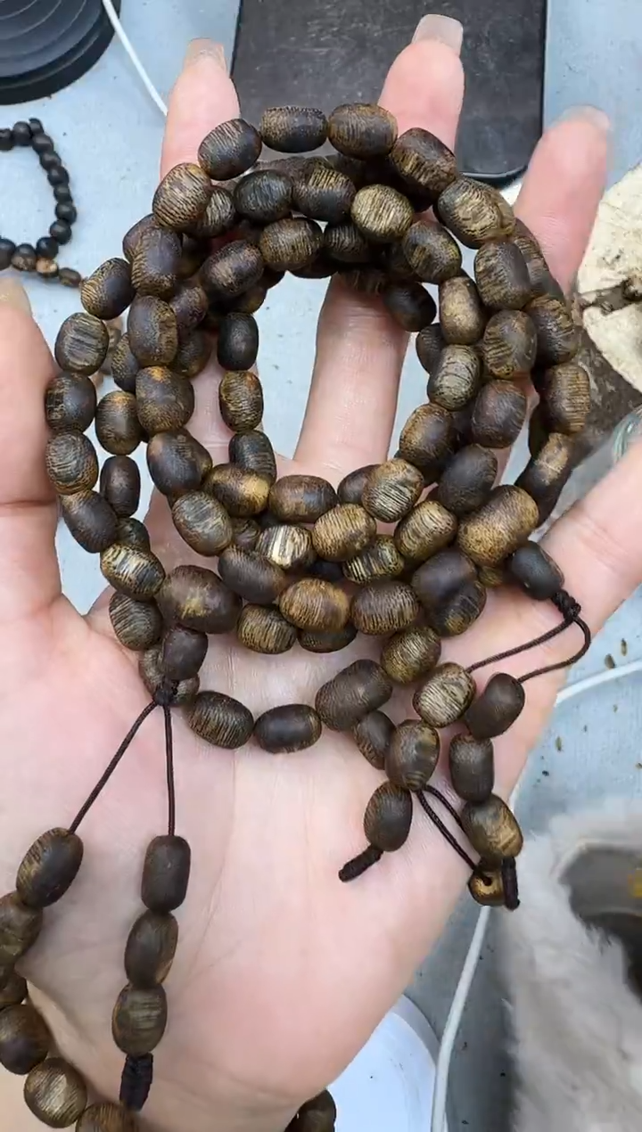 沉香手串0813张勺子留疤珠双圈多样性发一