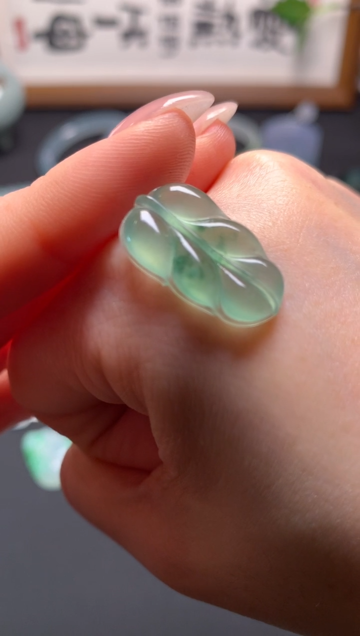 未镶嵌定制翡翠22*13*3.7