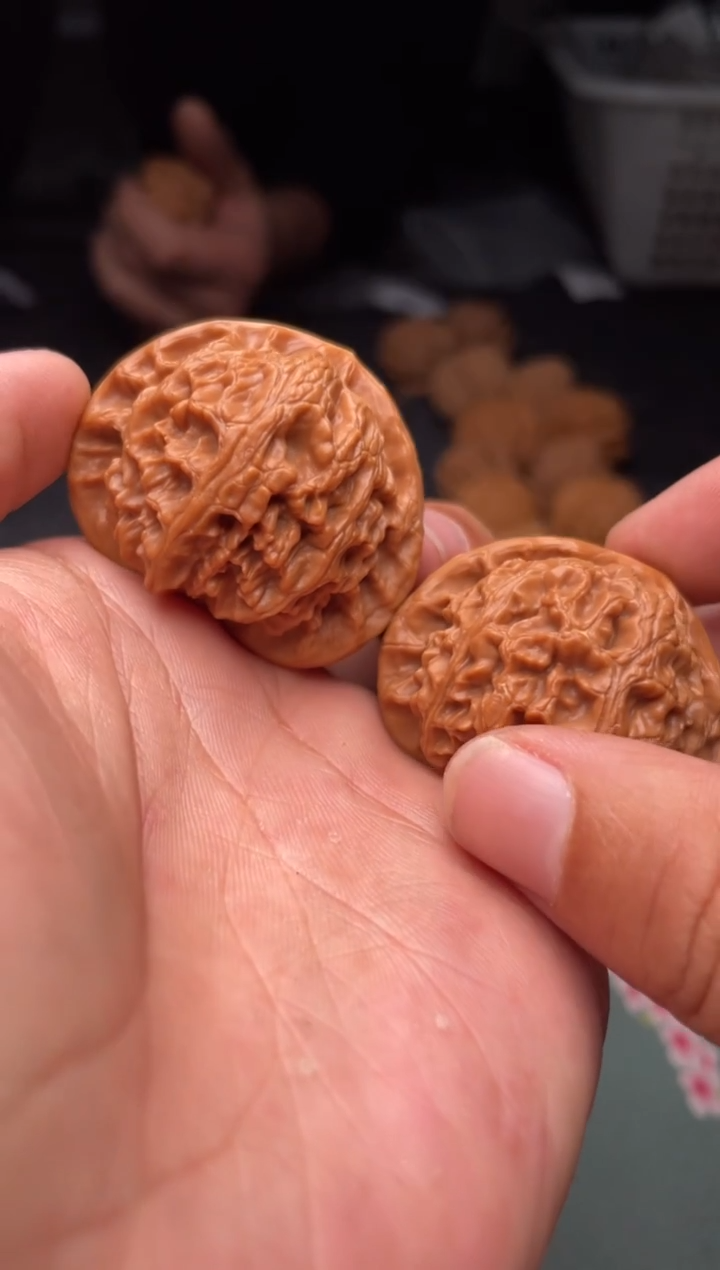 把件文玩核桃a124  宫灯 42尺