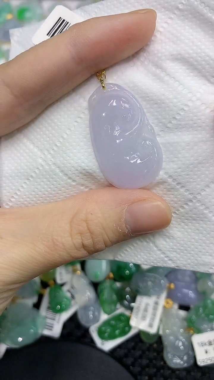 颈饰18K金镶嵌翡翠a货支持复检百元以上9元证书费自理