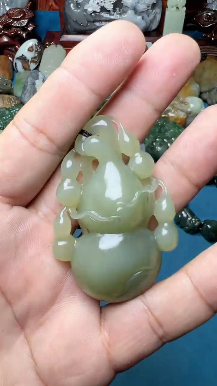 和田玉未镶嵌挂件.