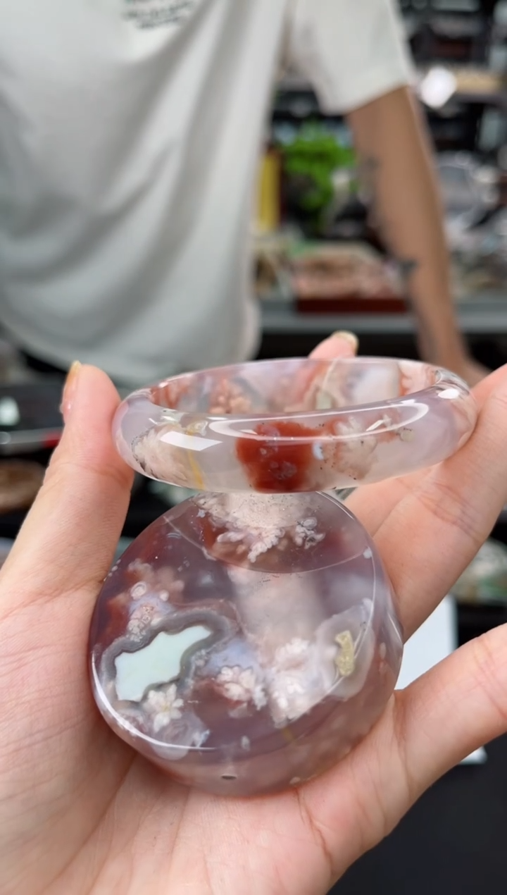 【闪购商品】石英质玉手镯未镶嵌56圈口（赠品镯心）9S81