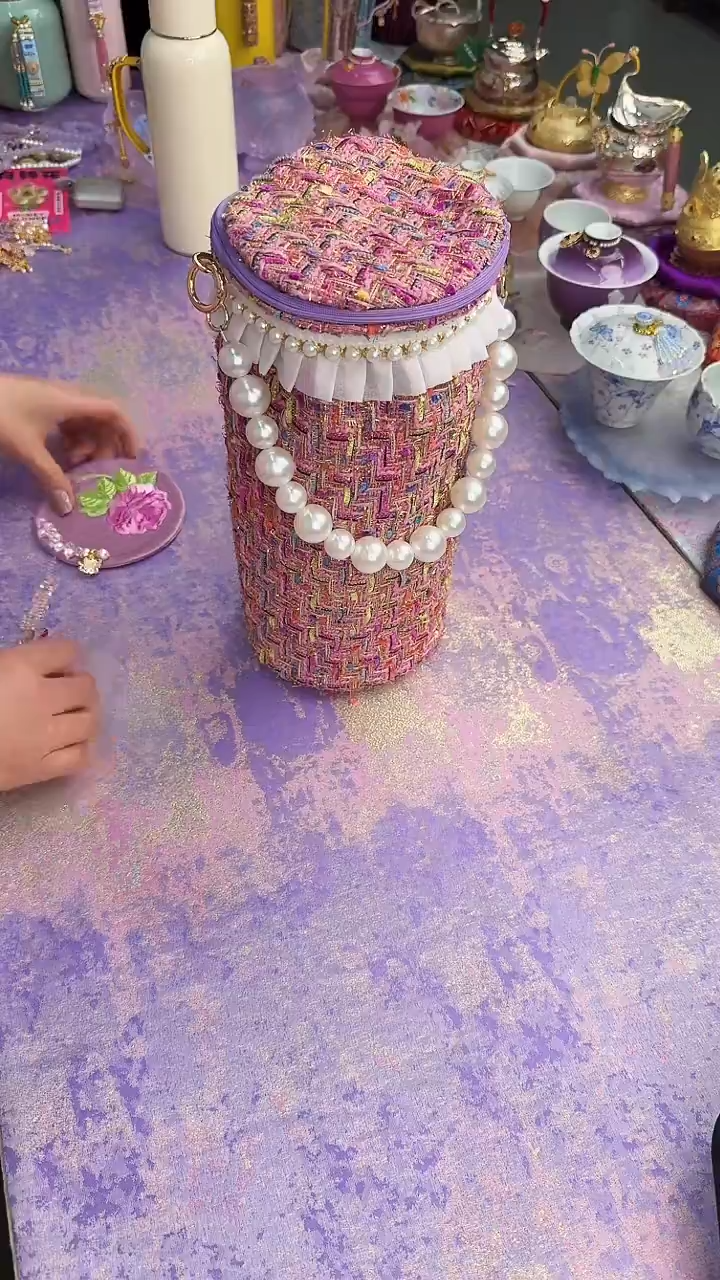 18打板样品不退换 小香风壶包收纳包 带链条