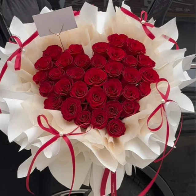 【I LOVE YOU】生日鲜花33枝红玫瑰心形玫瑰花束4428款鲜花小时达同城配送纪念日鲜花礼物花店送花上门