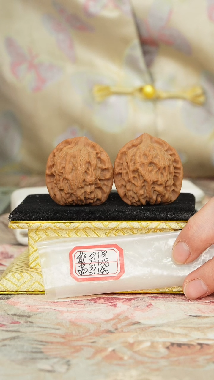 【闪购商品】文玩核桃把件非嫁接北京