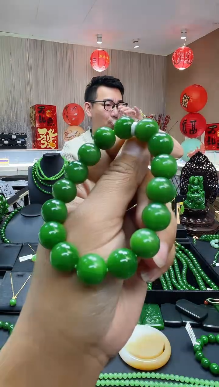 【闪购商品】和田玉（碧玉）手串未镶嵌±12mm 粉绿单圈手串
