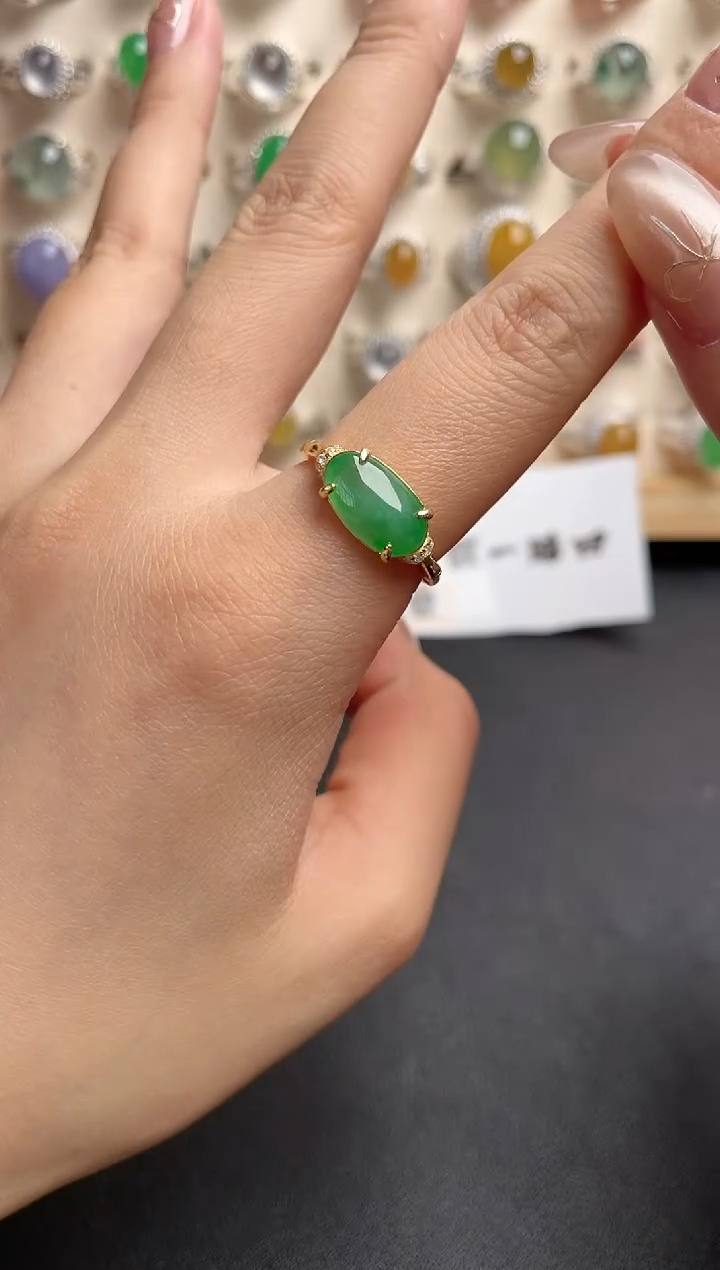 【闪购商品】翡翠戒指银S925镶嵌一物一证一礼盒