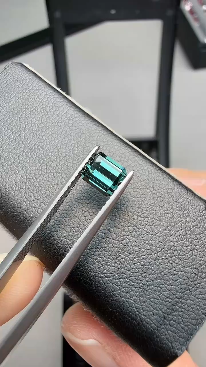 【闪购商品】碧玺拉贡未镶嵌0.79ct-A670-1p