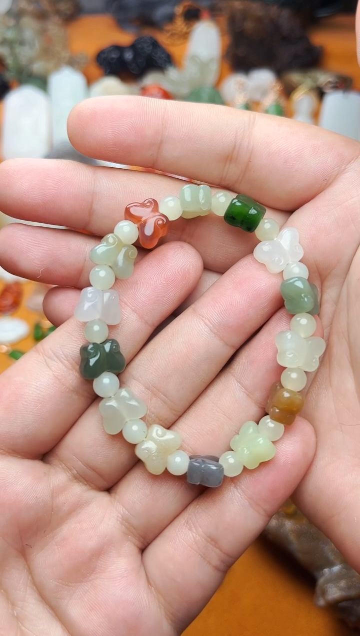 【闪购商品】和田玉手串未镶嵌蝴蝶