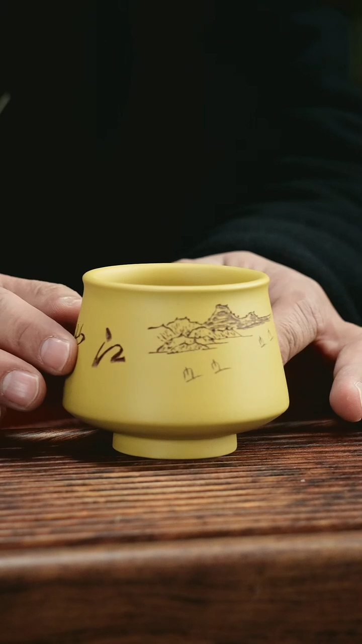 【闪购商品】紫砂茶杯黄金段山水