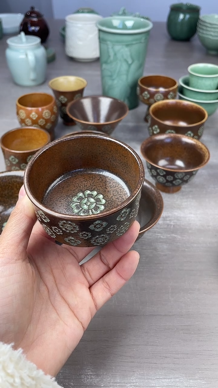 青瓷仓储清仓福利