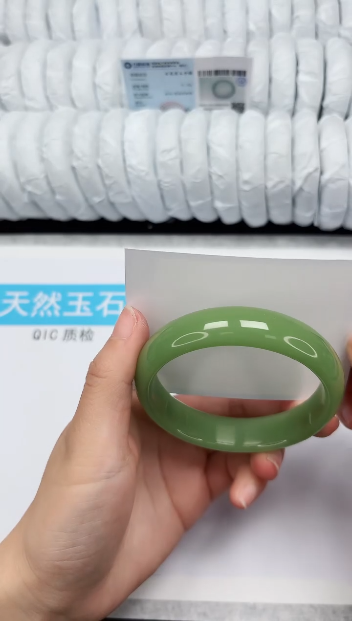 【闪购商品】石英质玉手镯未镶嵌151-63.6