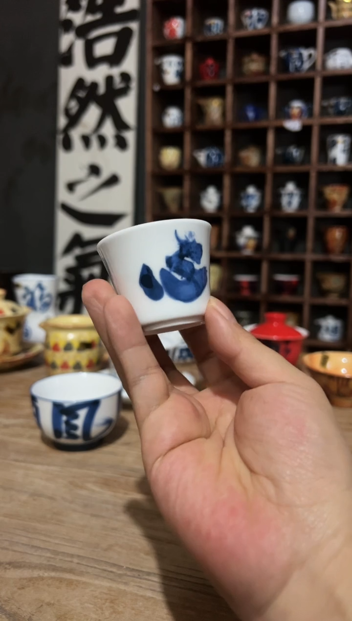 【闪购商品】手绘青花书法茶杯
