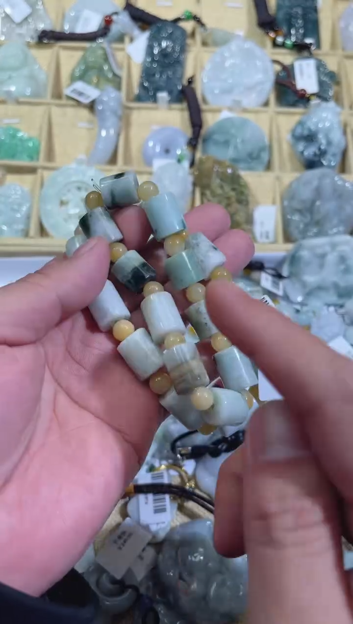 【闪购商品】翡翠颈饰未镶嵌天然缅甸A货翡翠（多样性发货）男手串