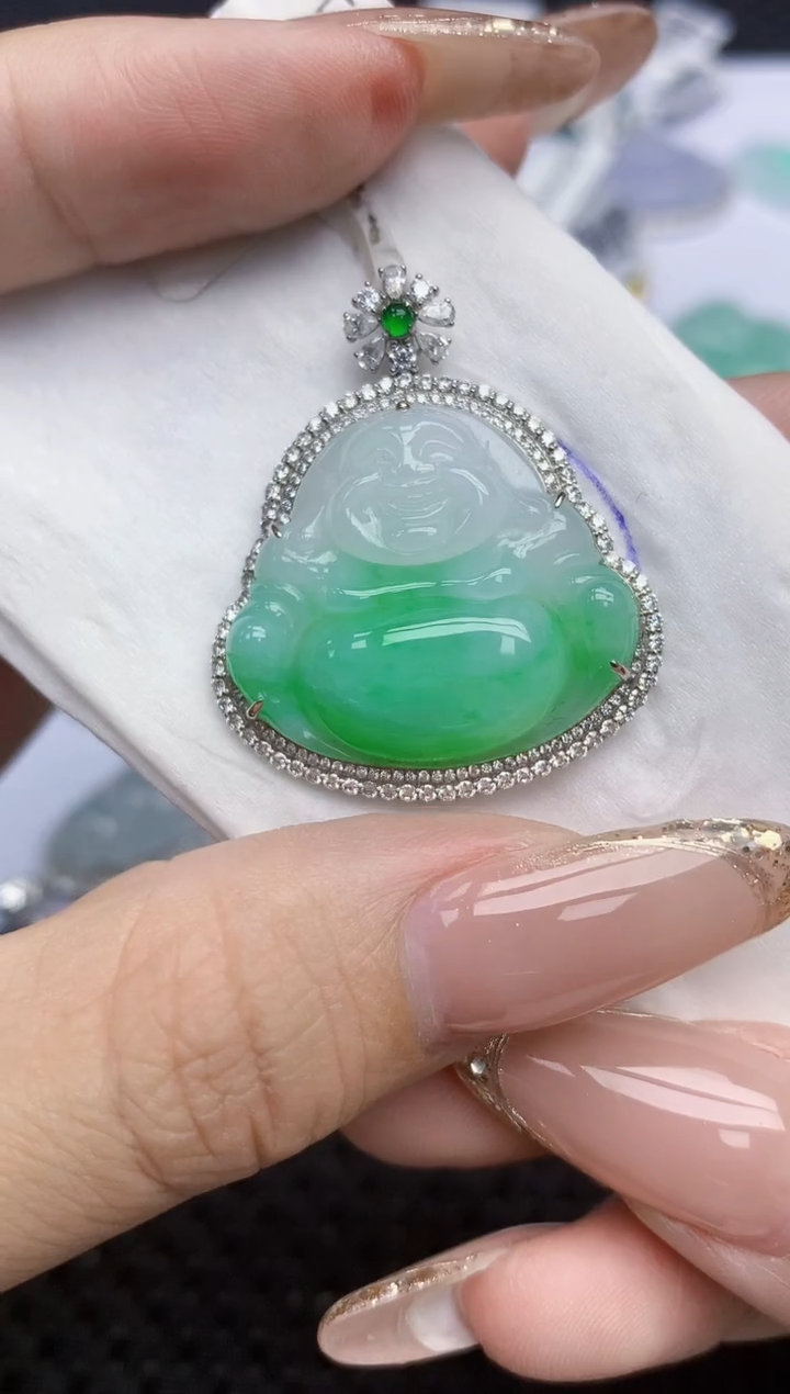 颈饰18K金镶嵌翡翠158   天然翡翠A货  百元以上9米证书费自理