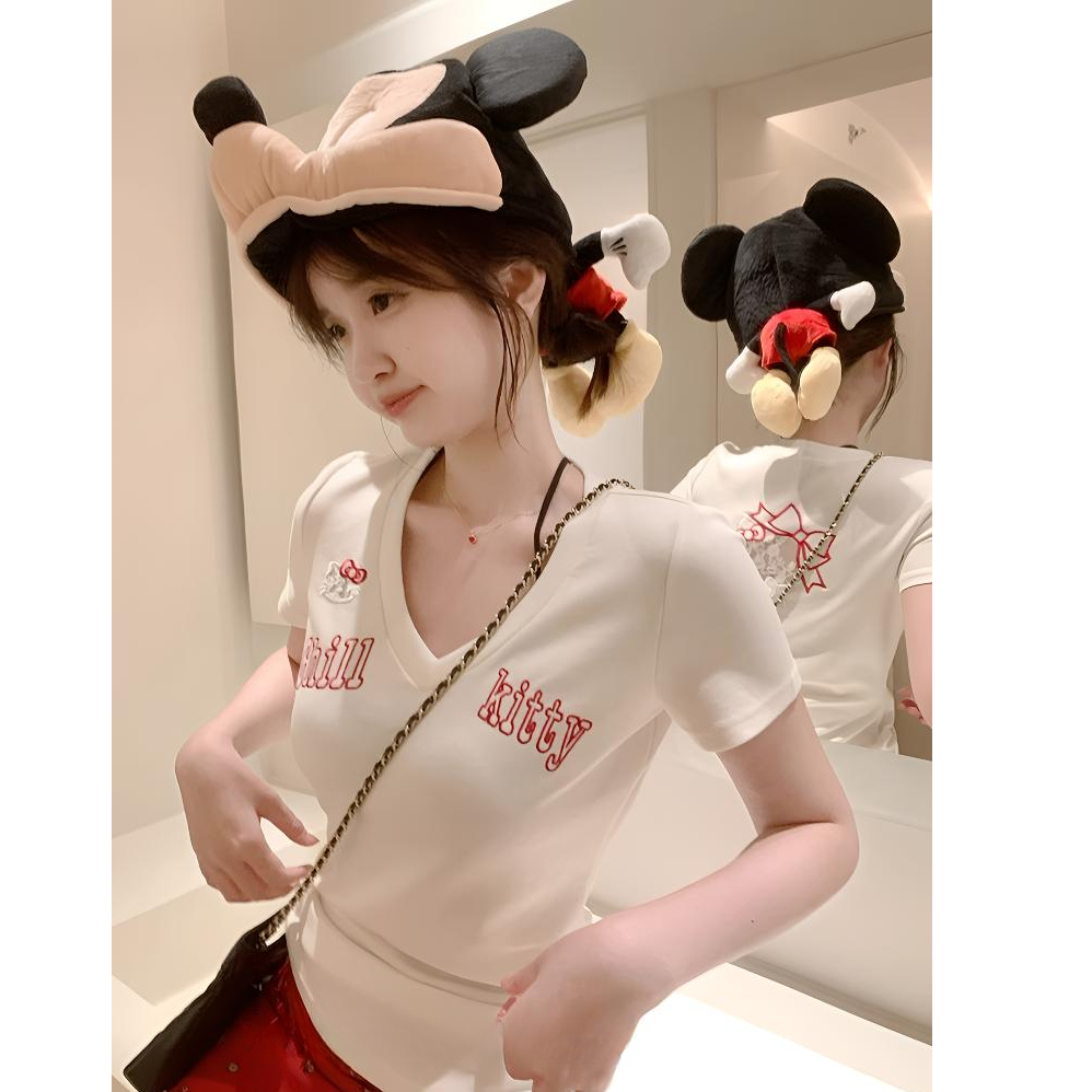 蕾丝镂空刺绣设计v领短袖T恤女夏季甜辣妹洋气修身设计感小众上衣