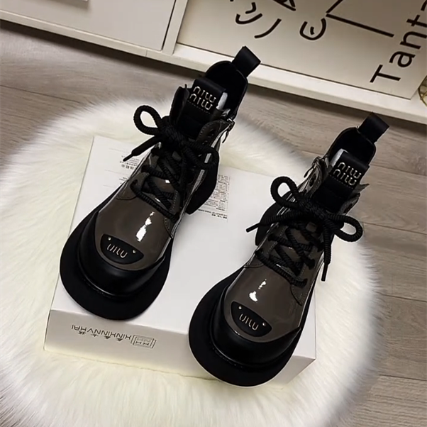 马丁靴女2025年秋冬爆款英伦风百搭舒适女士中筒靴时尚拼色马丁靴