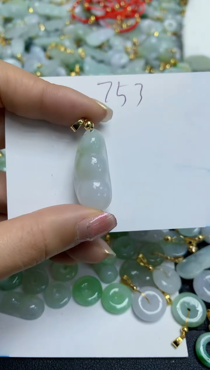 【闪购商品】翡翠颈饰合金天然翡翠A货