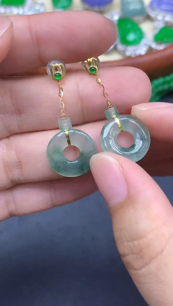 颈饰18K金镶嵌翡翠380-中国好珍宝