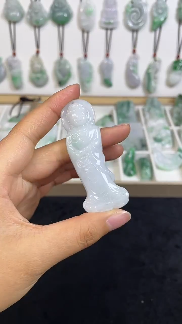 颈饰未镶嵌翡翠1