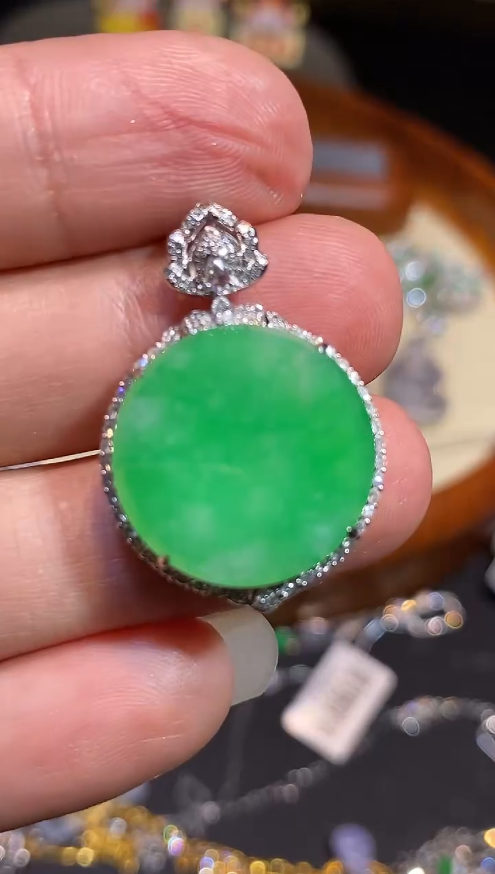 【闪购商品】翡翠18K金镶嵌吊坠(不含链)吊坠