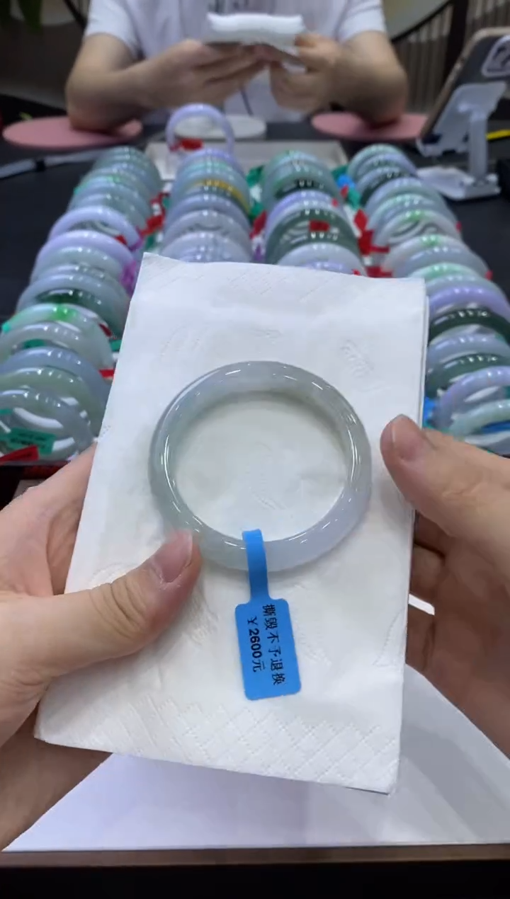 翡翠手镯未镶嵌2476