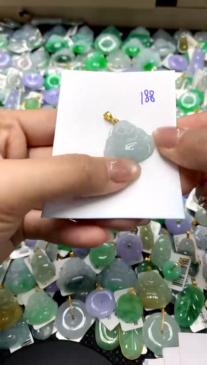 【闪购商品】翡翠颈饰合金11111111111