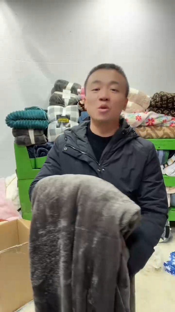 聚酯纤维2.2*2.4白色