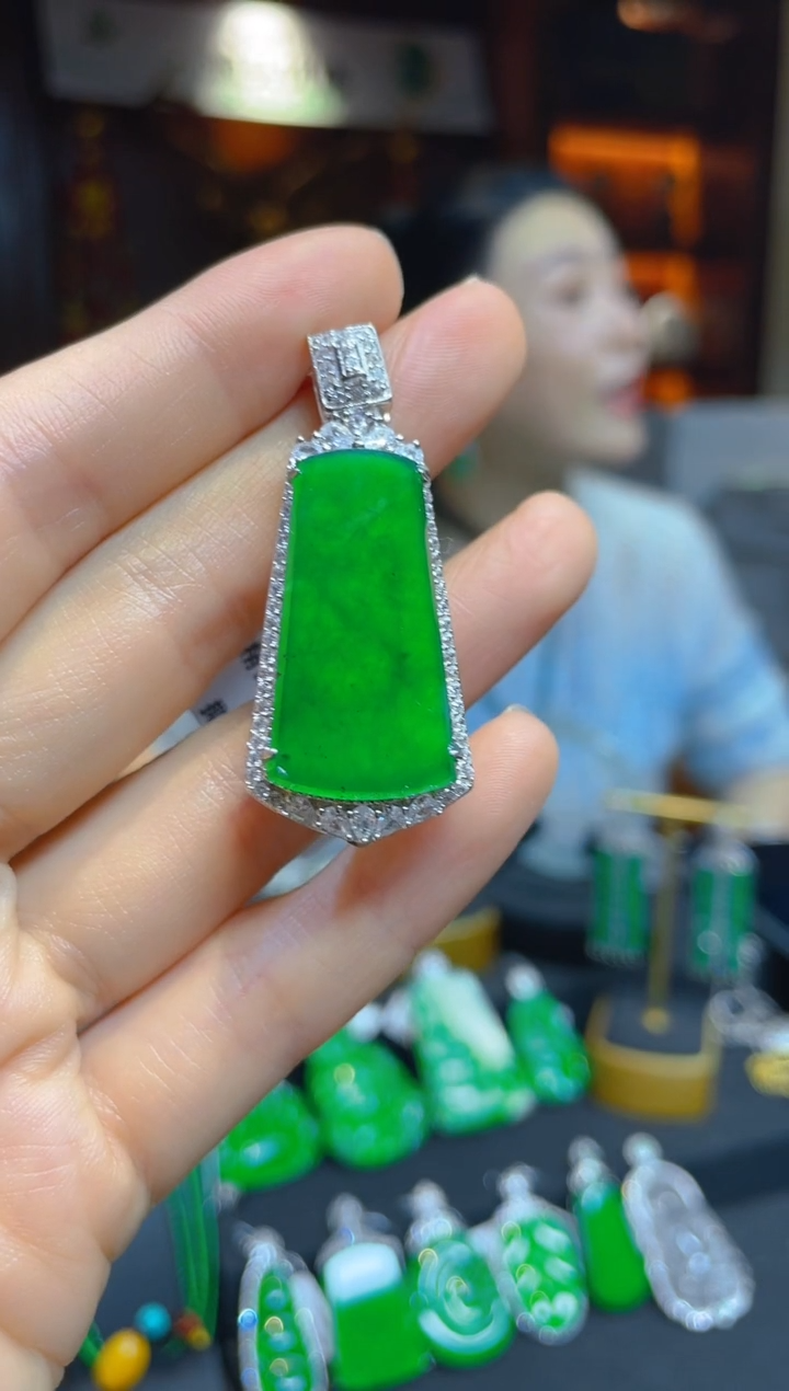 【闪购商品】翡翠颈饰银S925镶嵌112713天然A货翡翠无事牌