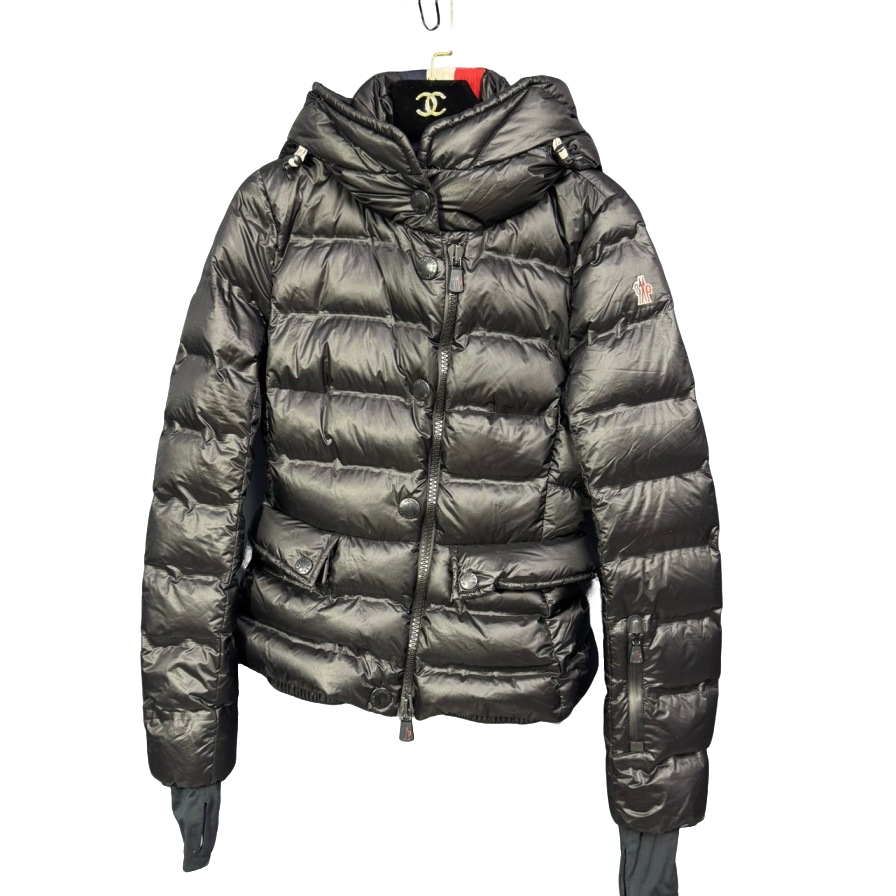 99新 MONCLER  海囤 蒙口羽绒服0码/uu33087