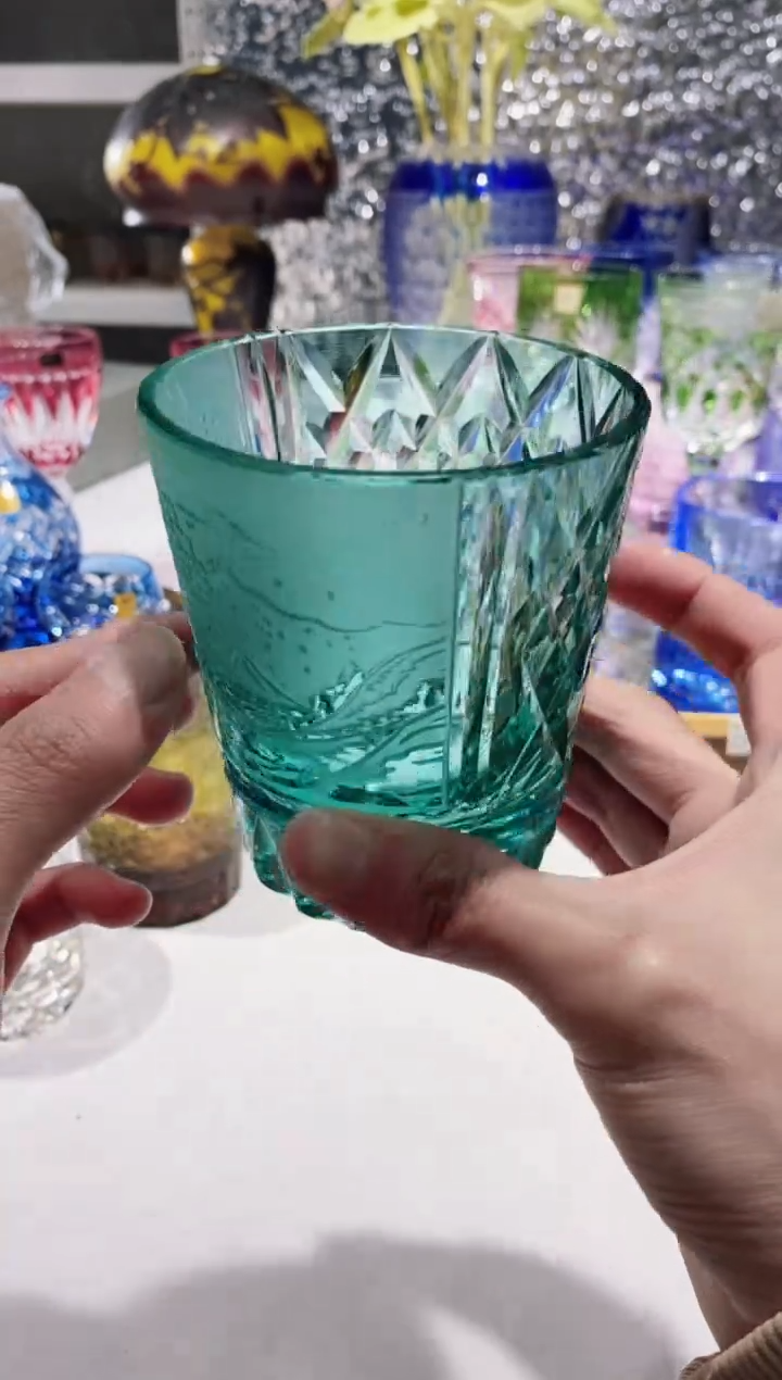 【闪购商品】水晶玻璃无手柄款绿色水晶海浪微瑕