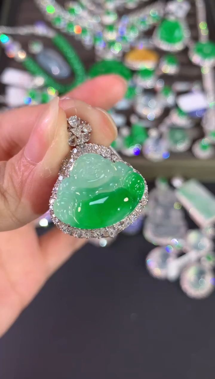 【闪购商品】翡翠吊坠(不含链)18K金镶嵌Z241|78000