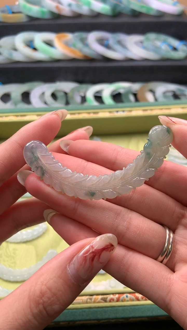 【闪购商品】翡翠颈饰未镶嵌玉璜