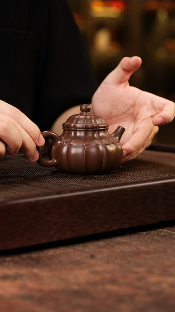 茶壶紫砂底槽清筋纹容天