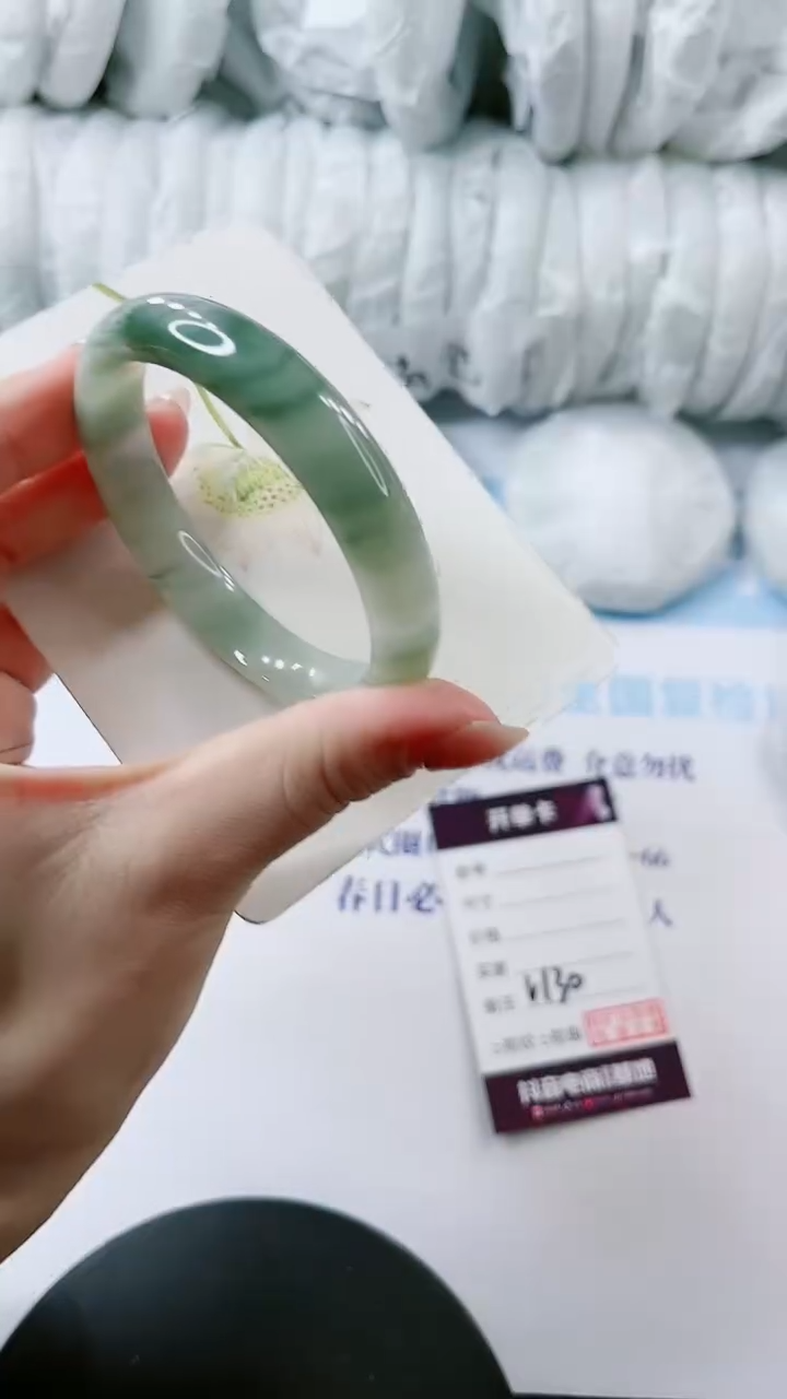 【闪购商品】石英质玉手镯未镶嵌多样性发货V130