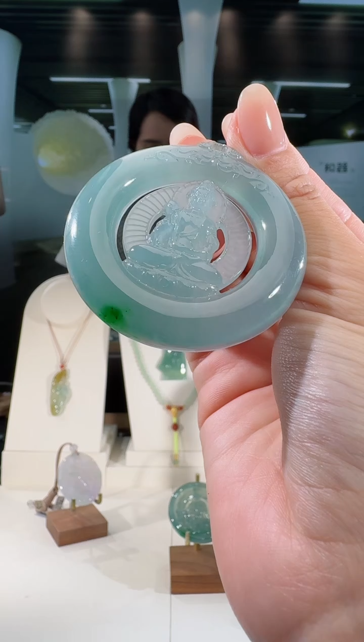 翡翠未镶嵌吊坠(不含链)观音