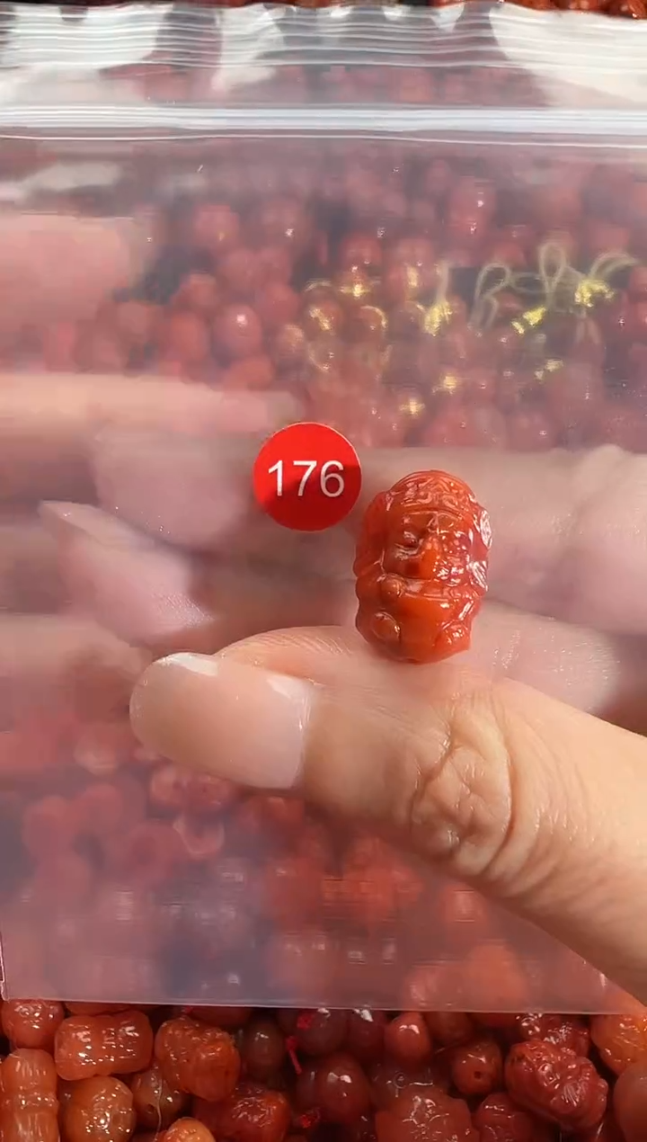 颈饰未镶嵌南红玛瑙1